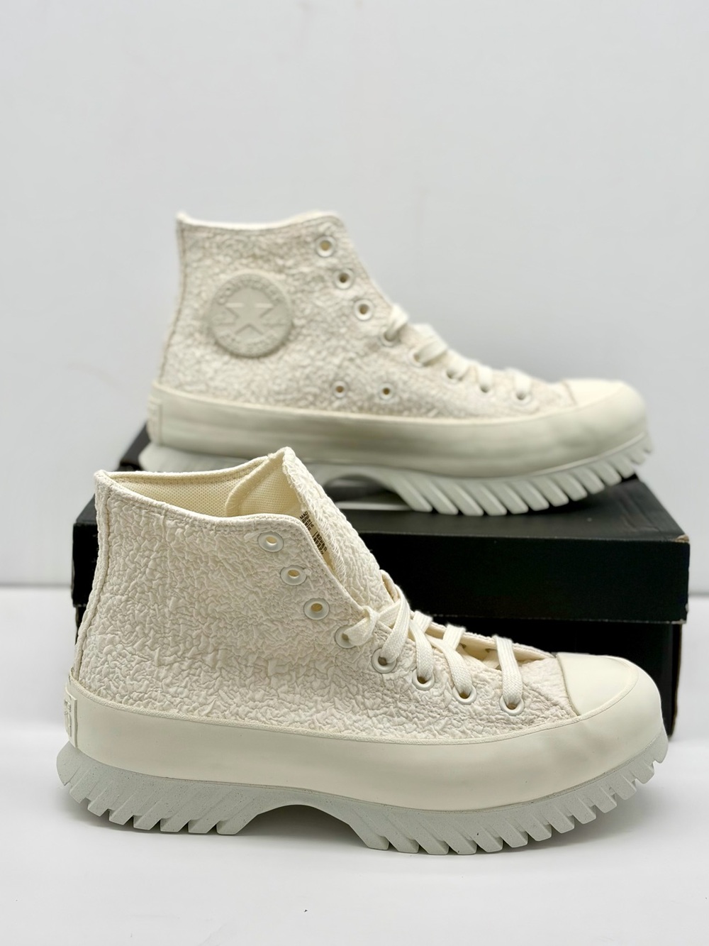 Converse High-Top Canvas Platform Sneakers CTAS LUGGED 2.0 HI in Off-White
